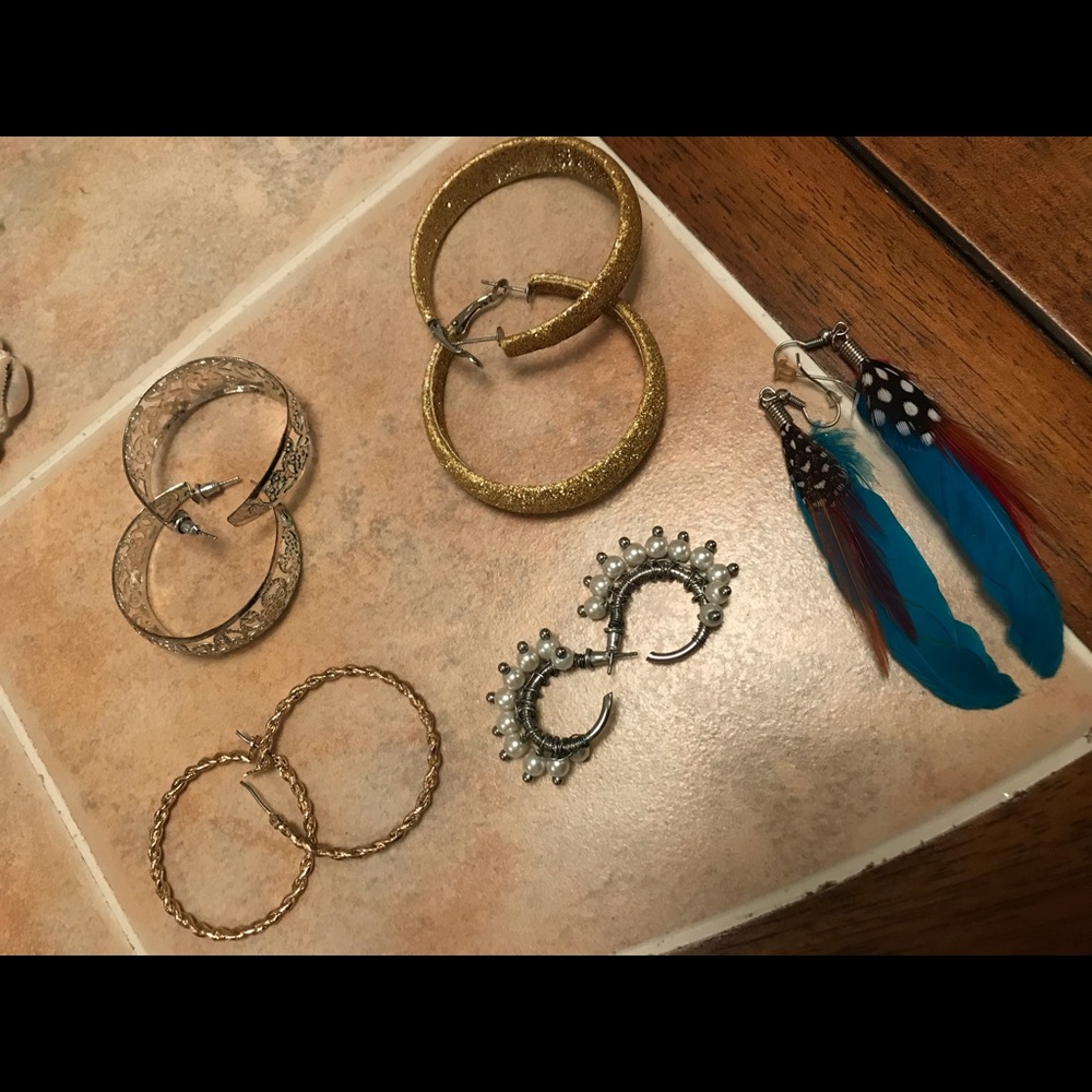 Jewelry bundle - Picture 2 of 4